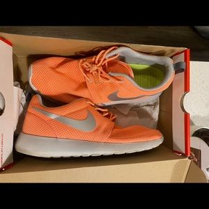 Women’s Nike Roshe Run